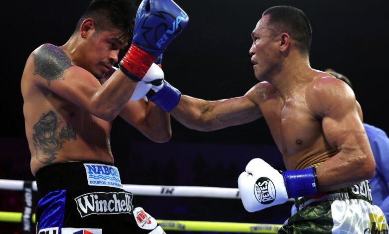 Emanuel Navarrete Controversially Defeats Charly Suarez 1 Emanuel Navarrete vs Charly Suarez action8 1